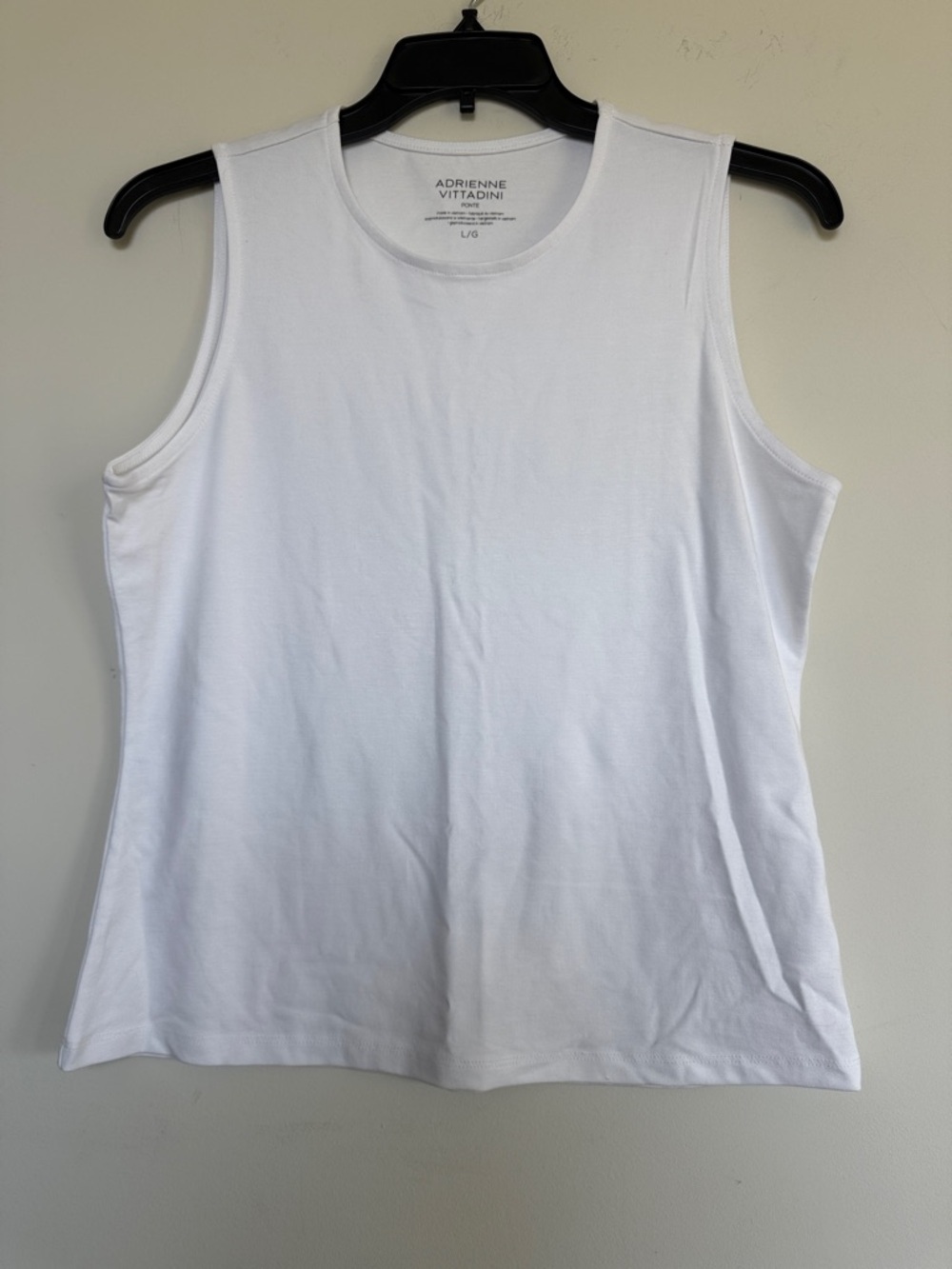 Adrienne Vittadini White Crewneck Tank Top